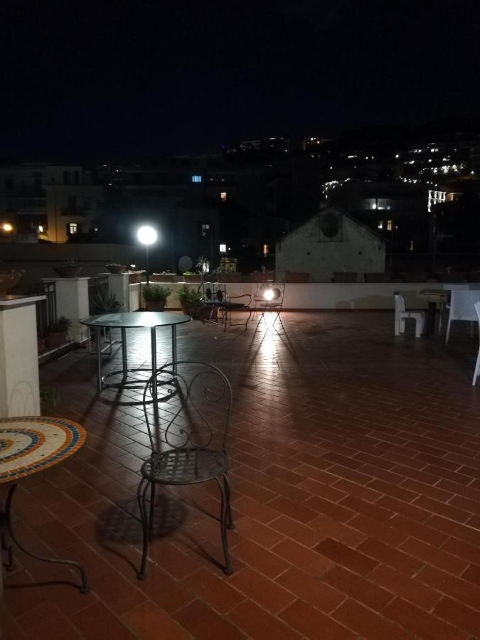 Le Terrazze A Mergellina Napoli Dış mekan fotoğraf